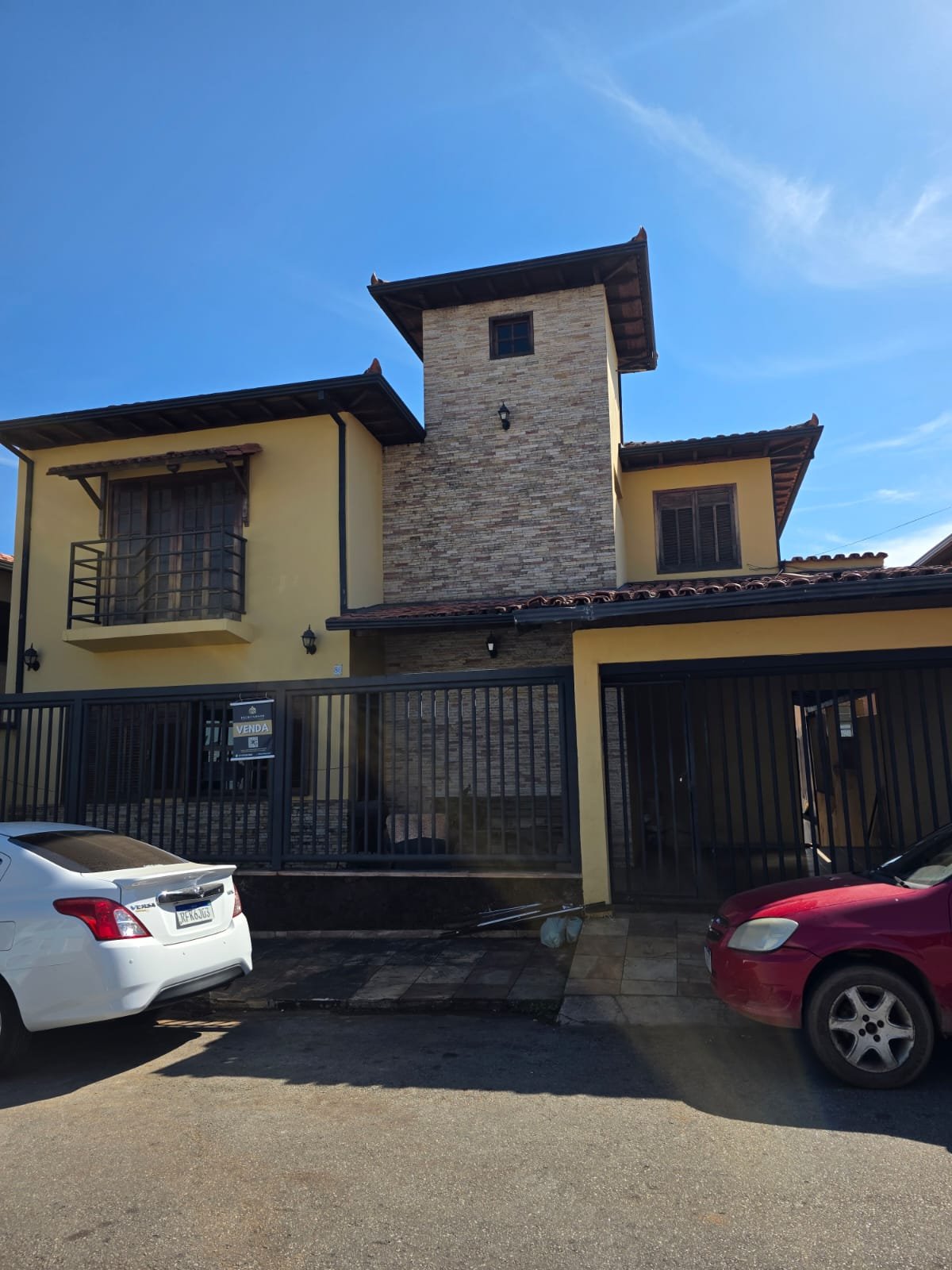 Excelente casa no Bairro Colina